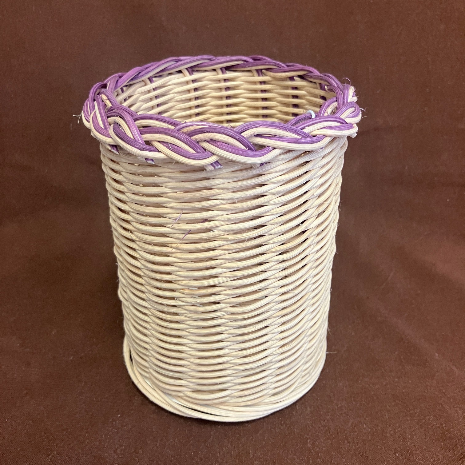 Sada: tác přírodní a příborník s fialovým dekorem - Obrázek 6