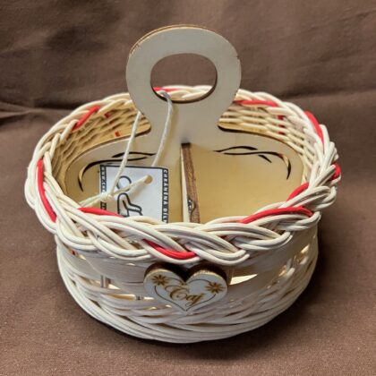 Čajovník přírodní s červeným dekorem, šénou a dřevěným srdíčkem