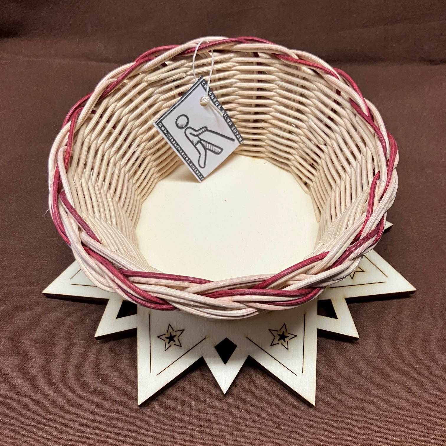 Vánoční miska s mahagonovým dekorem a ozdobným dnem