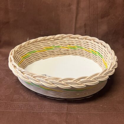 Tác ve tvaru vejce přírodní se žluto zeleným dekorem