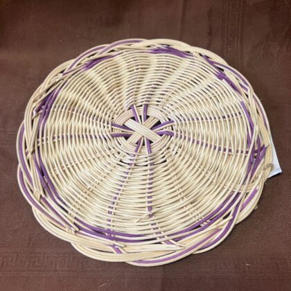 DOPRODEJ: Podtácek velký přírodní s fialovým dekorem